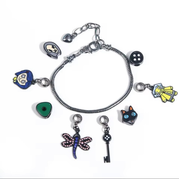 ✨New✨- Coraline Charm Bracelet - Picture 4 of 7